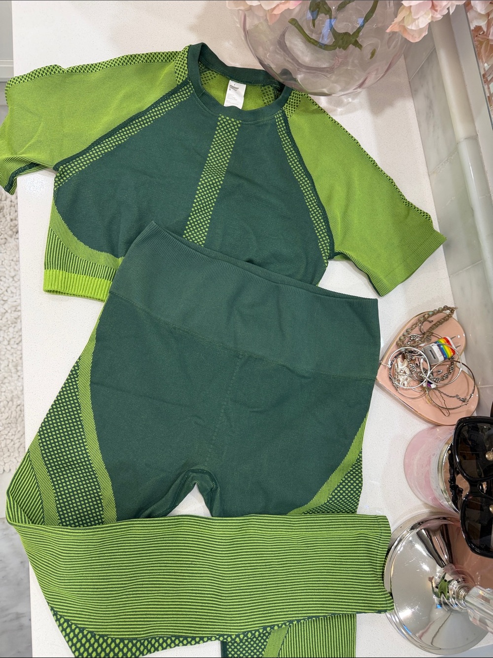 Fabletics Green Seamless 2-Piece Legging Set